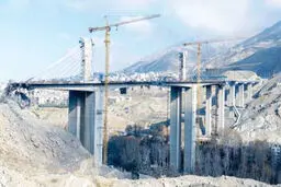 بار اندوه بر شانه «پل ایران»

