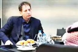 فقط من می‌فهمم چی می‌کشی بابک

