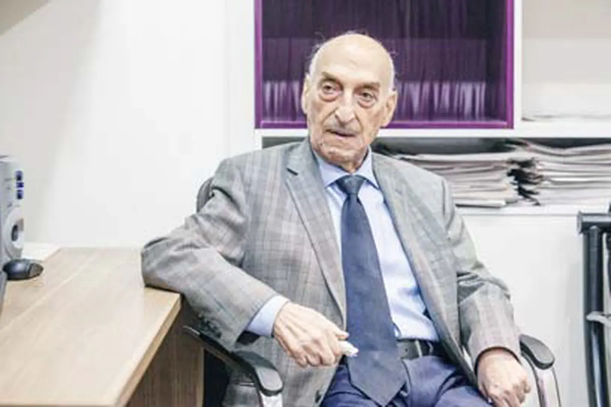 دیپلماتی صادق

