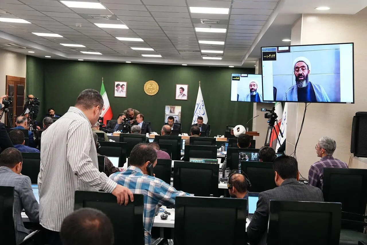 جلسه  آنلاین مجلس آغاز شد / سوال از وزیر راه
