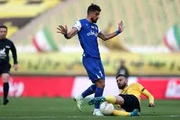 داوری بازی سپاهان و استقلال چگونه بود؟ 