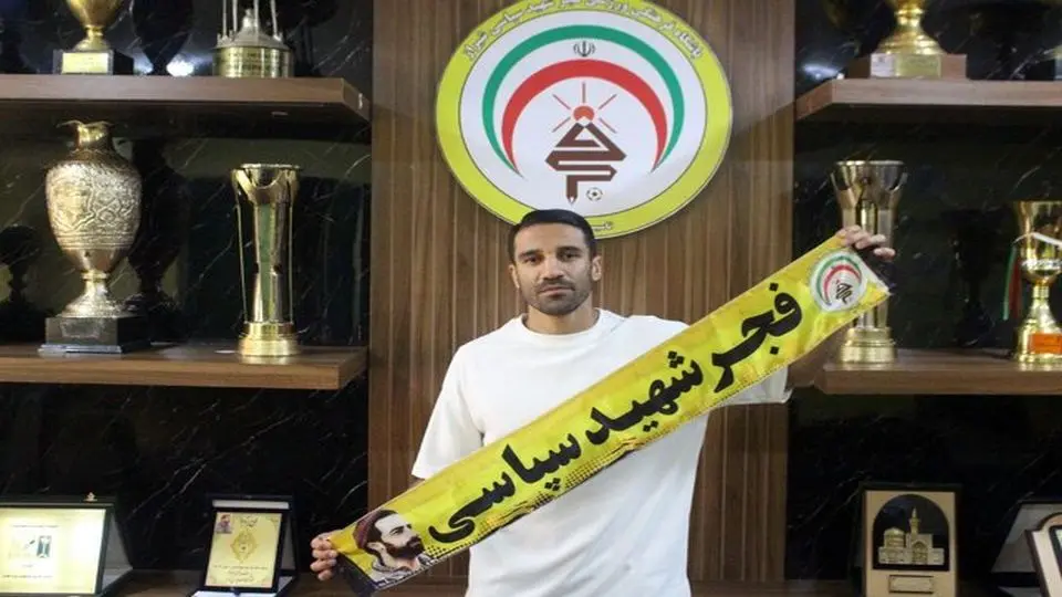 مسعود ریگی راهی فجرسپاسی شد
