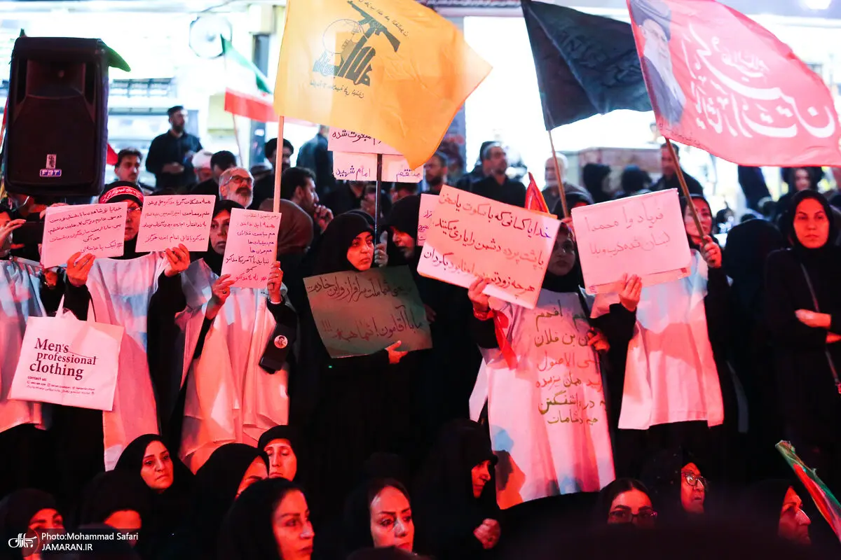 زنان پرند کفن‌پوش شدند + عکس