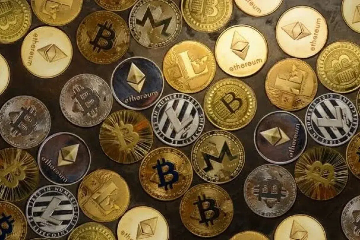 قیمت بیت کوین،تتر و اتریوم امروز چهارشنبه ۱۴ مرداد ۱۴۰۵ / قیمت بیت کوین چند ؟ + جدول 