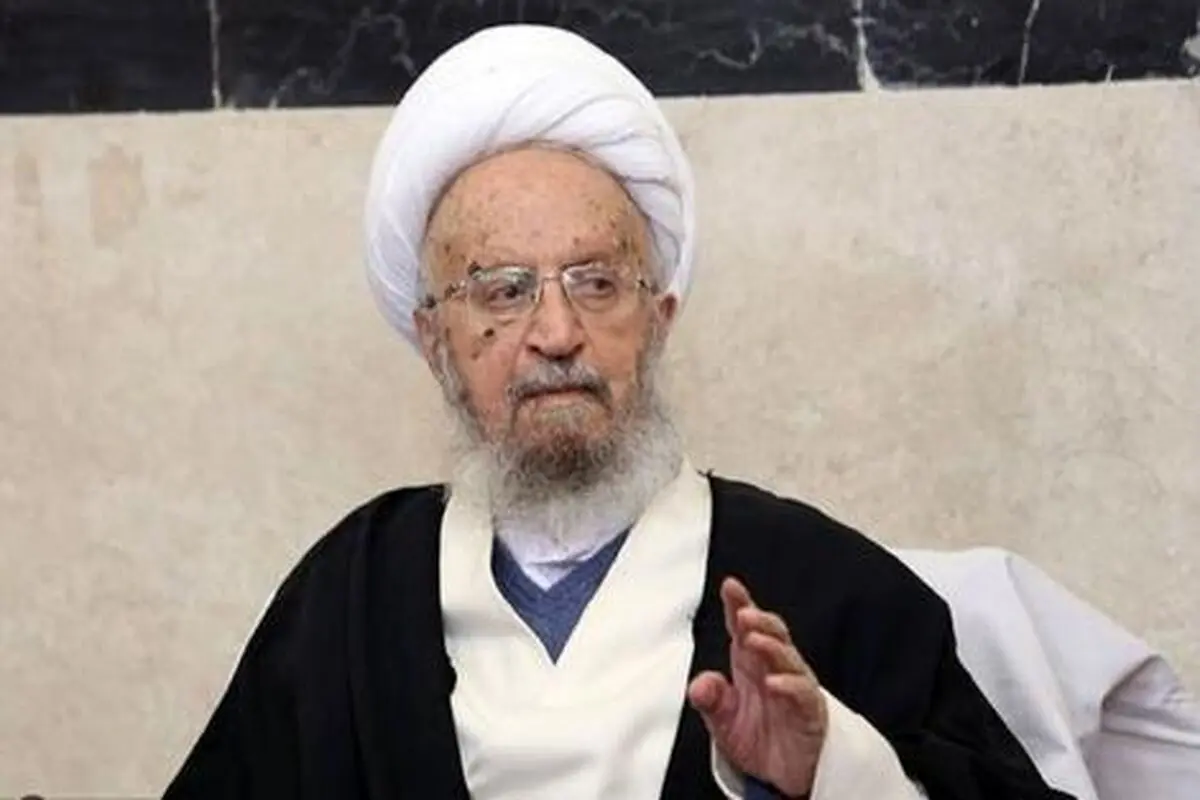 هشدار آیت الله مکارم شیرازی به حکمرانان: نارضایتی‌ها ادامه پیدا کند، منتهی به قیام و انقلاب می‌شود
