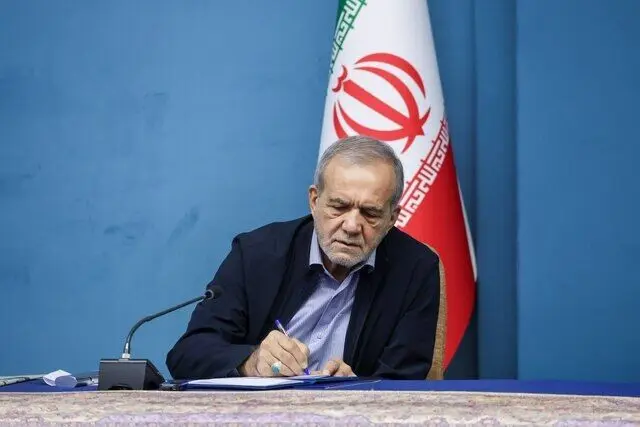 پزشکیان برای رفع فوری مشکلات و تأمین نیازهای ضروری مردم در مناطق سیل‌زده دستور داد