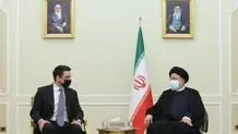 الرئیس الایراني خلال استقباله رئیس البرلمان الارمیني: ایران عازمة على تعزیز علاقاتها مع دول الجوار