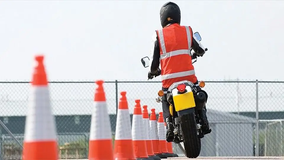 اجرای طرح گواهینامه آسان موتورسیکلت به زودی