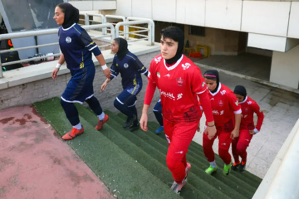 تصاویر دیدنی از بازی زنان پرسپولیس و یاسام کردستان