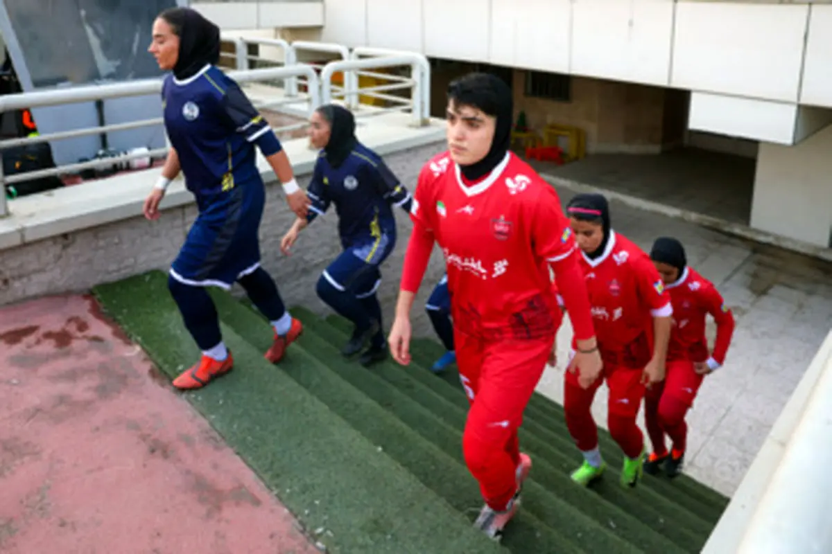 تصاویر دیدنی از بازی زنان پرسپولیس و یاسام کردستان