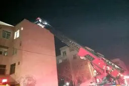 وقوع آتش سوزی در یک خوابگاه دانشجویی در تهران