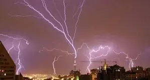جزئیات جدید درباره طوفان‌های دیشب تهران/ هیچ حادثه یا آسیبی ثبت نشده است