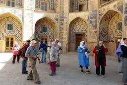 وزیر السیاحة الایرانی: اکثر من 13 ملیون سائح زاروا إیران بعد کورونا