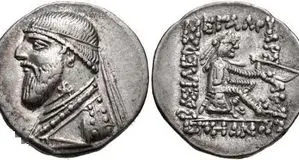 کشف ۱۵ سکه نقره اشکانی در دره‌شهر/ دو متهم بازداشت شدند 