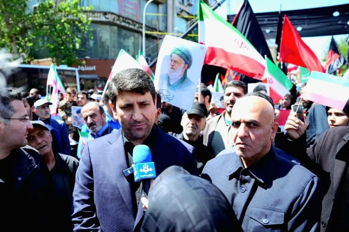 وزیر ارتباطات در مراسم اربعین رهبر شهید شرکت کرد