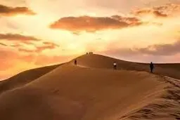 ورود به کویر مرنجاب تا سوم فروردین ممنوع است
