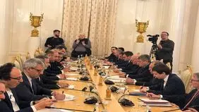 عراقچی و لاوروف دیدار کردند

