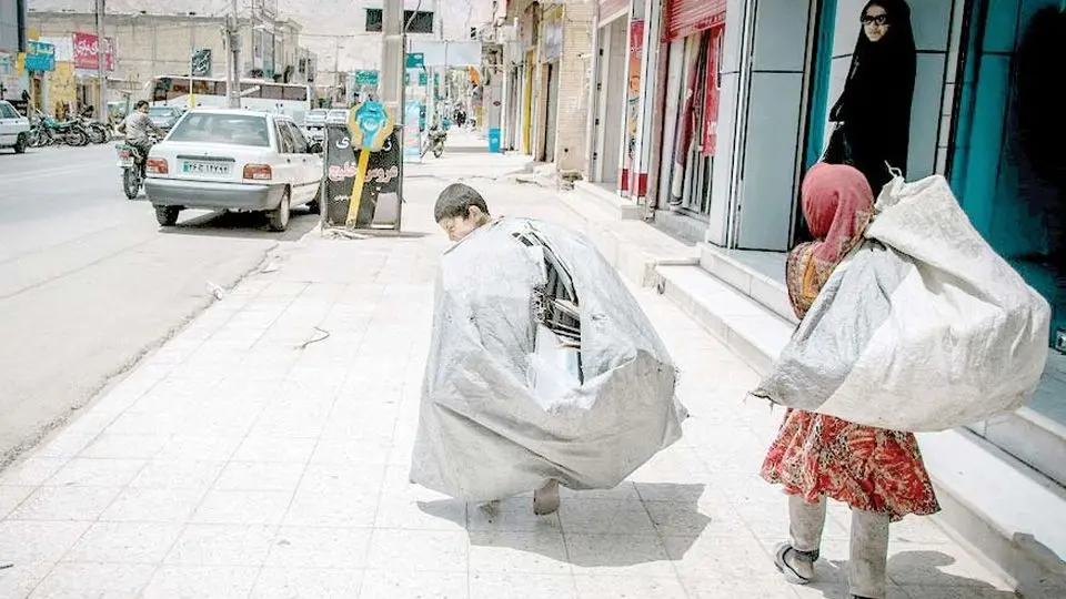 کتک و تحقیر؛ سهم پسران مدارس کم‌برخوردار