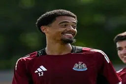 جمال لوییس به تهران آمد