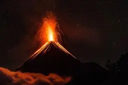 آتشفشان تفتان فعال شد؟/ تصاویر
