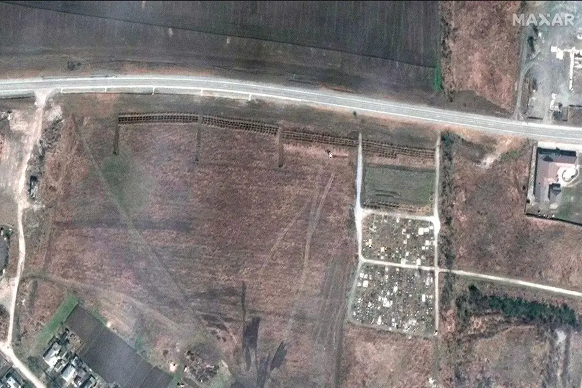 Satellite images show what appears to be a growing mass grave near Mariupol