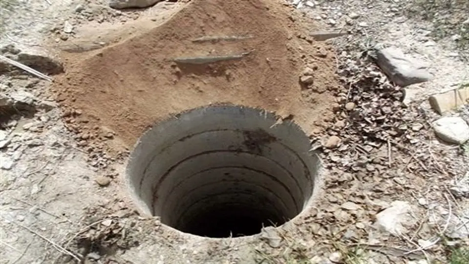 محبوس شدن ۶ نفر در یک چاه آب در کوهدشت
