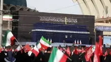 کدام شخصیت‌های سیاسی و مهم در صف اول اقامه نماز بر پیکر رهبر شهید حضور داشتند؟ + عکس