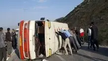تصادف مینی‌بوس حامل کارگران با وانت در زرندیه؛ یک نفر در دم جان باخت