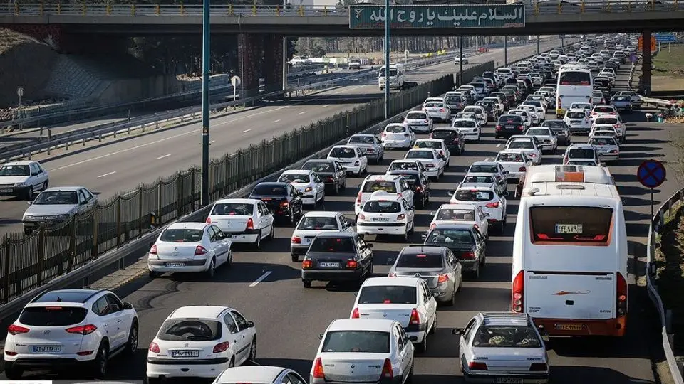 بارش باران و لغزندگی جاده های البرز