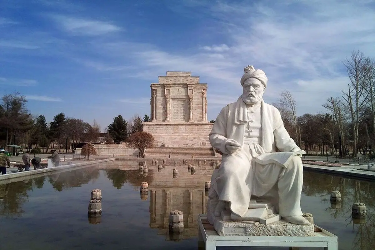 قطب دیگر شاهنامه


