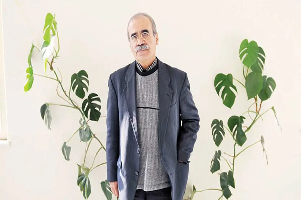 از چشم غربی*