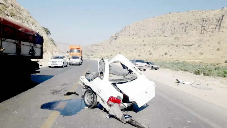 سایه مرگ بر  سر جاده‌های ایران
