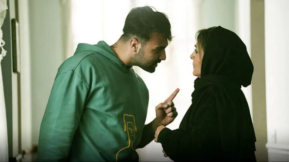 عصبانیت روزنامه اصولگرا از دو سریال نمایش خانگی؛ حرمتی برای پدر و مادر نگذاشته‌اند