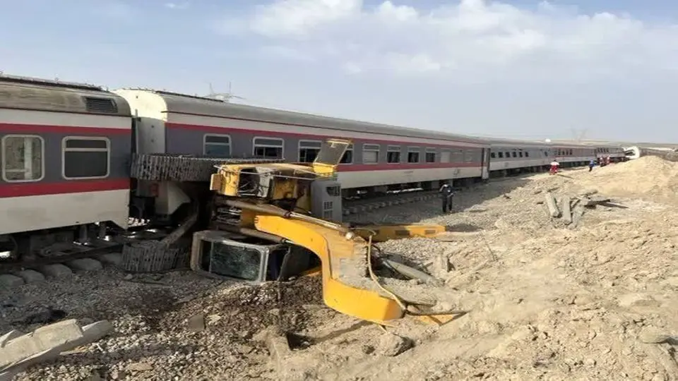 مسافران قطار واژگون شده با اتوبوس به کرمان می‌روند 

