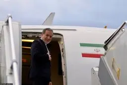 Iranian delegation departs for Oman