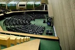 دستور مهم دادستانی تهران درباره ۱۰۰ متقاضی نمایندگی مجلس با مدرک جعلی