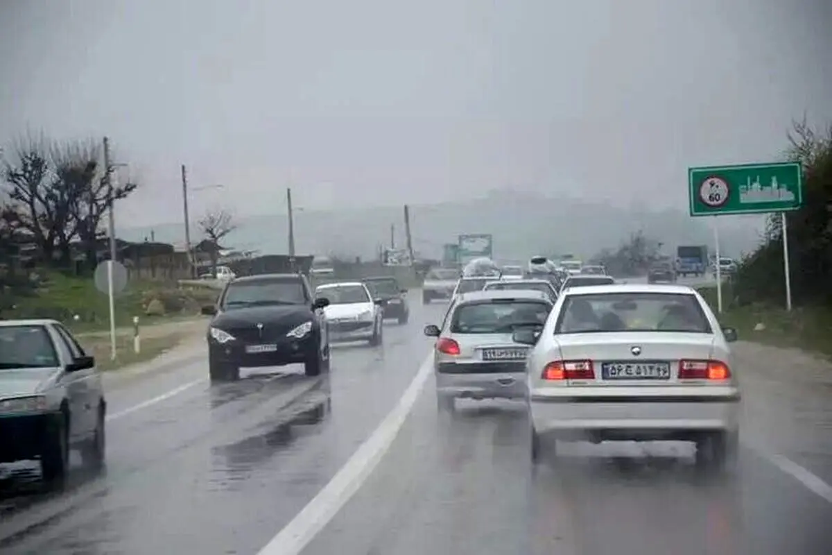 هشدار؛ بارش باران در جاده‌های ۱۳ استان

