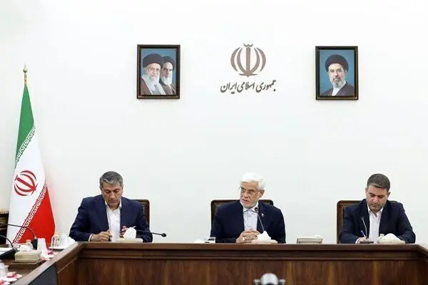 عارف: طرح مقابله با نفوذ بیگانگان به فعالیت های علمی ضربه می زند