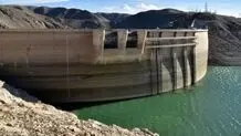 کاهش بی‌سابقه ذخیره آب در سد زاینده‌رود؛ نیروگاه برق‌آبی بیش از سه ماه زودتر از مدار خارج شد