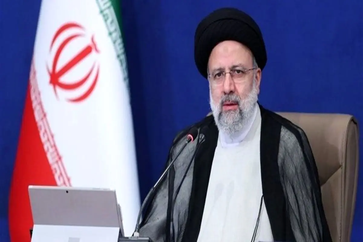 رئیسی: وزارت اقتصاد و بانک مرکزی بدون تاخیر به اضافه برداشت بانک‌ها رسیدگی کنند

