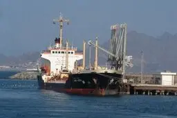 توقیف کشتی خارجی حامل ۲۲۰ هزار لیتر سوخت قاچاق در خلیج فارس