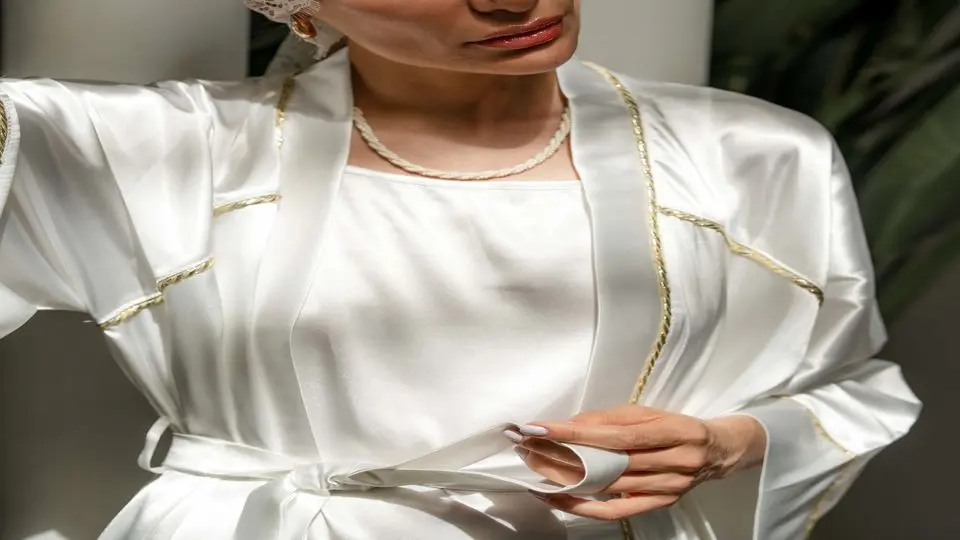 جذابیت دوچندان با لباس راحتی ساتن زنانه و مردانه