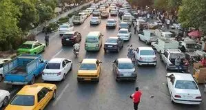 بارش باران در جاده های ۵ استان/ ترافیک جاده‌ها روان است