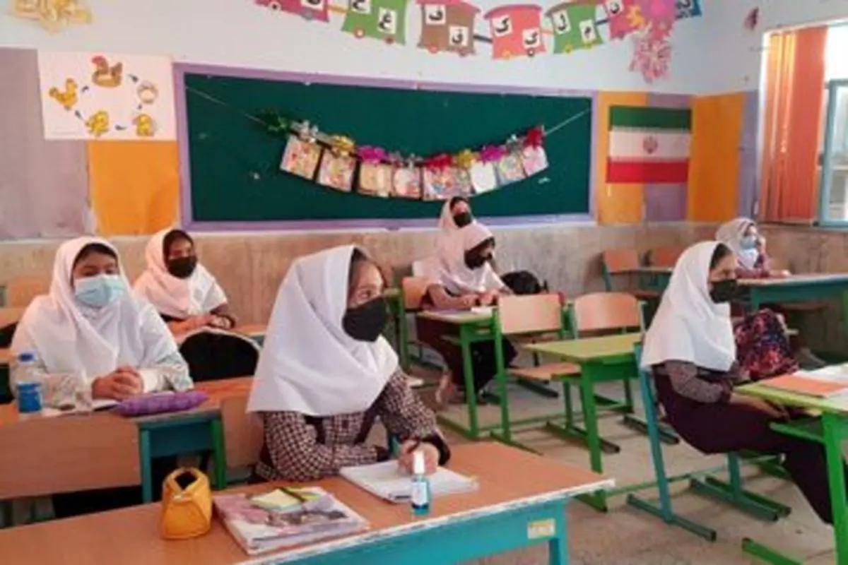 تزریق واکسن کرونا به دانش‌آموزان اجباری نیست، اما توصیه می‌شود