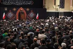 آخرین شب عزاداری محرم امسال در حسینیه امام خمینی(ره) برگزار شد
