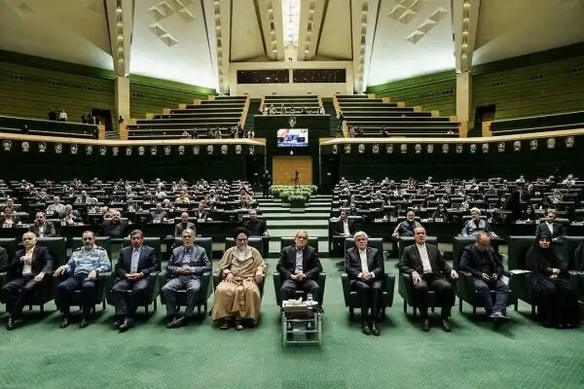 کاظمی، وزیری که مخالف نداشت
