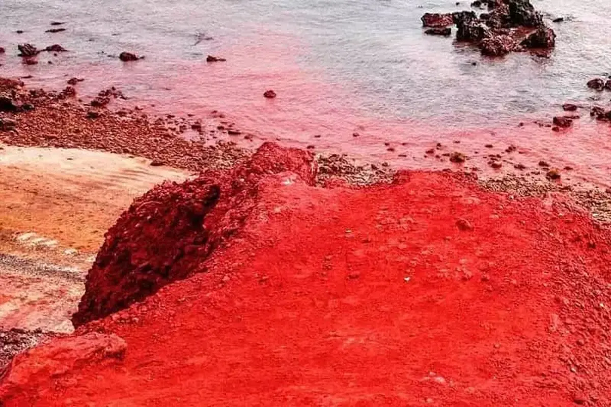 گنج سرخ هرمز در خطر؛ لزوم حفاظت از خاک بی‌بدیل جزیره‌ای در خلیج فارس
