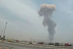 استفاده از بالگرد برای مهار آتش سوزی بندرعباس+ویدئو