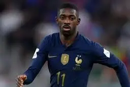 لحظه دریافت توپ طلا توسط دمبله+ ویدئو

