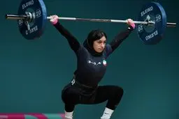 دست زهرا پورامین به مدال وزنه‌برداری نرسید